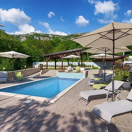 Luxury With A Swimming Pool Dolinci, Crikvenica - 13914 *