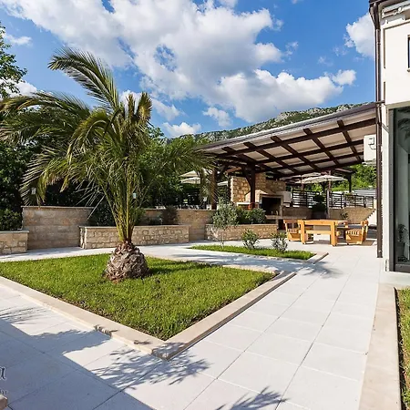 Luxury With A Swimming Pool Dolinci, Crikvenica - 13914 וילה *