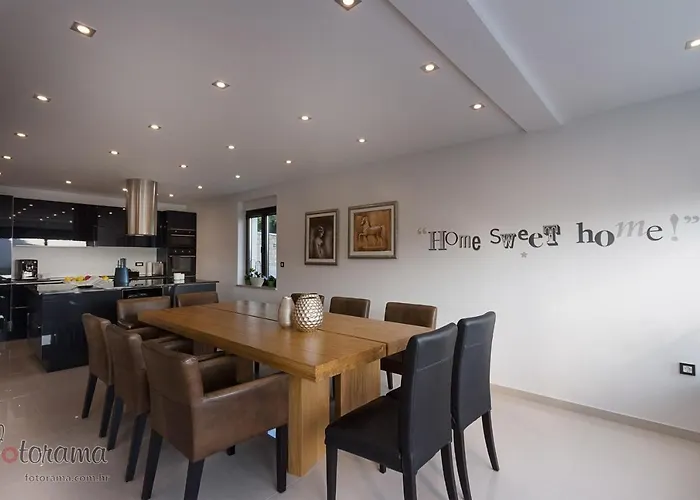 וילה Luxury With A Swimming Pool Dolinci, Crikvenica - 13914 Grižane