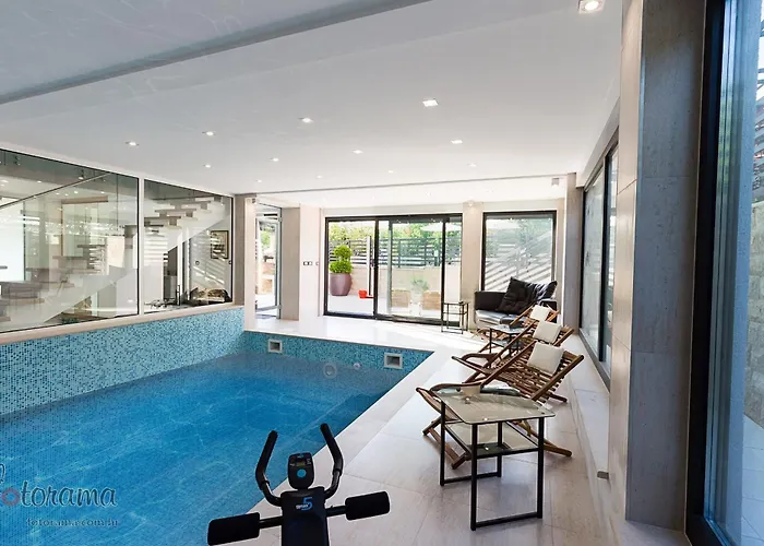 Luxury With A Swimming Pool Dolinci, Crikvenica - 13914 Grižane