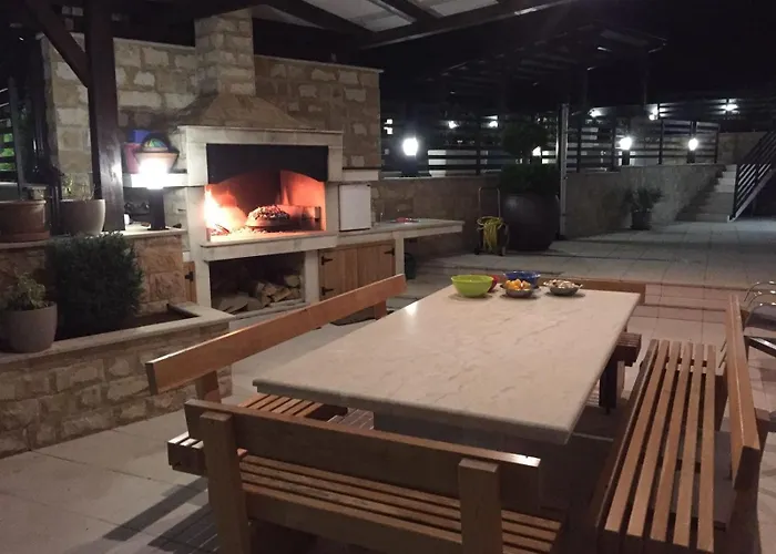 Luxury With A Swimming Pool Dolinci, Crikvenica - 13914 * Grižane